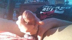 KingSpade: Mijn ballen knijpen terwijl ik mijn lasso'd pik streel tot...