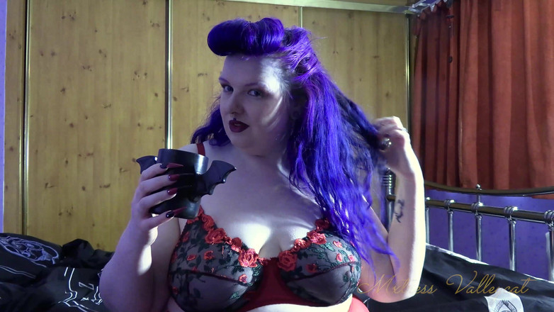 Mxtress Valleycat: Futai cu unghii în pauză de ceai