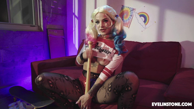 Evelin Stone: Harley Quinn Sph PAWG JOI