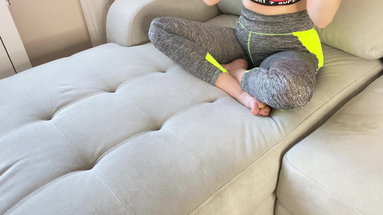 ArinaMills: Puta amante y hablando con el marido por teléfono - amateur...