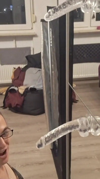 TS Sklavin Bonnie Testet Ihr Neues Dildo-set