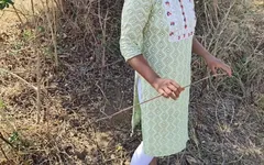 Desi la ragazza del villaggio caldo jungle mi ha scopato la sua figa stretta
