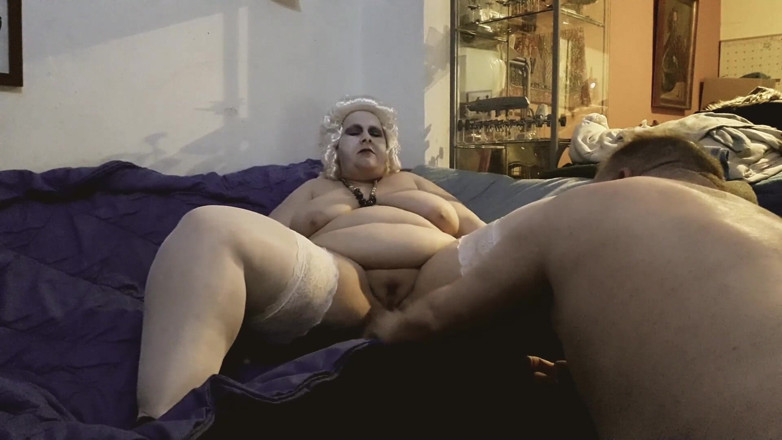Theotryl Karcelyne: Lady Karcelyne masturbate