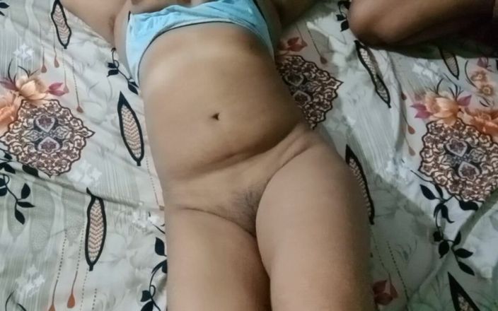 Manjushukla: Bhabhi yang sangat cantik berkongkek dengan suaminya