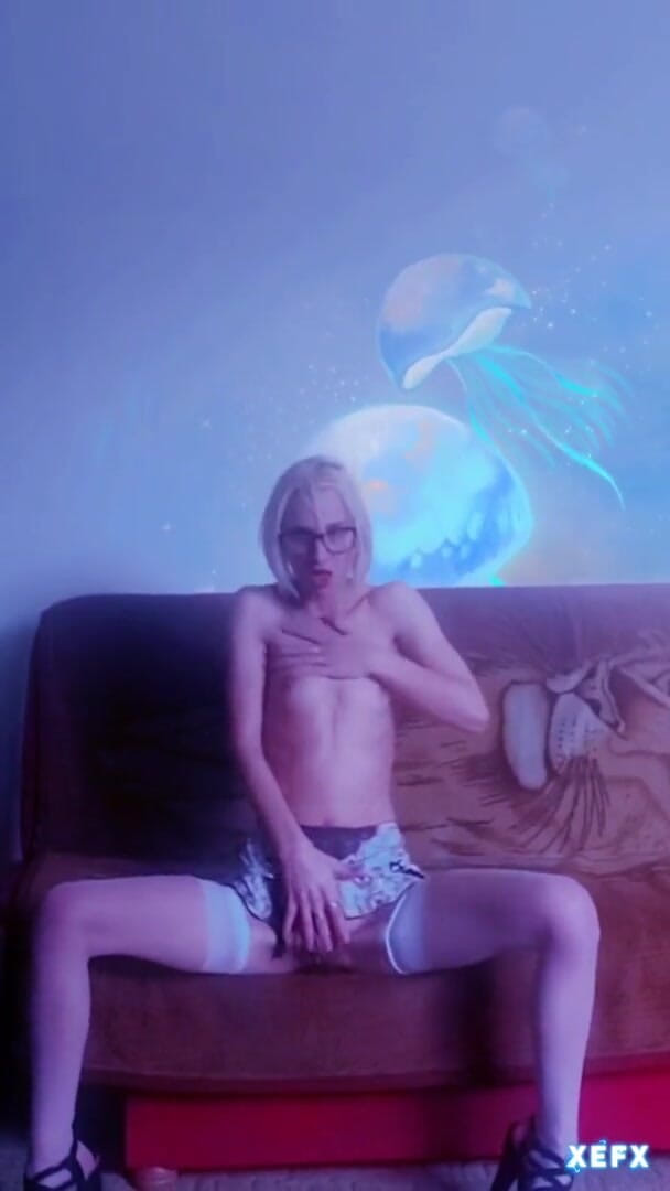 Wet Pussy Fuck: Polish teen striptease sex dance