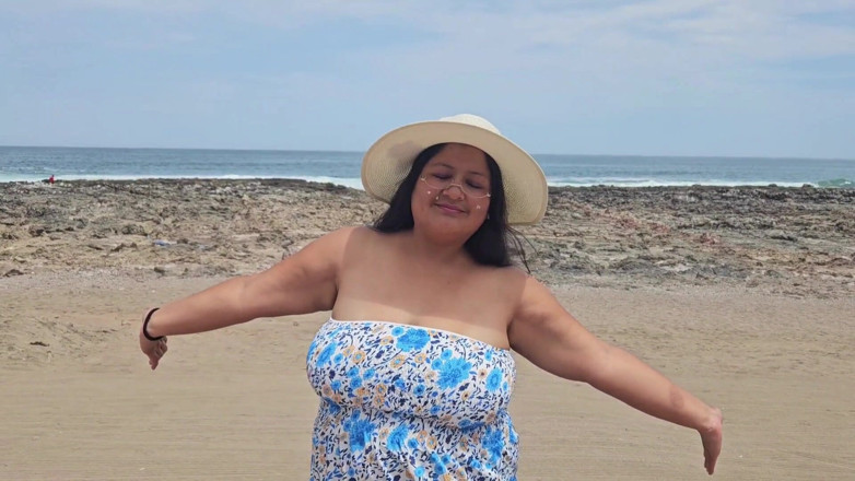 Latin Rain: Beach and Cum Swallow