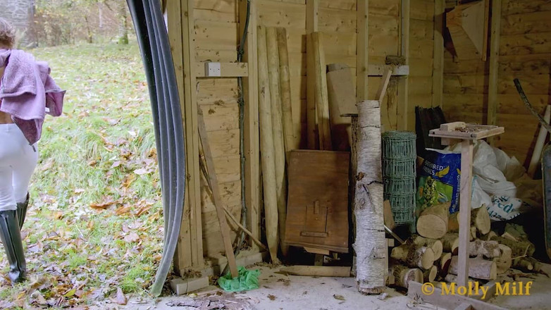 Molly MILF: Гаряча зріла мамка Моллі в її тугих сексуальних джодхпурах