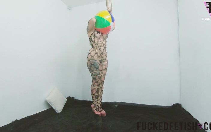 Fucked fetish: Pop esclavitud de tacones altos de globo pequeño