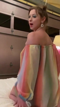 Joc cu pizdă cu vibrator, Sunny Lane