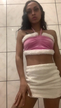 Yasmim Mayers Bored in Home