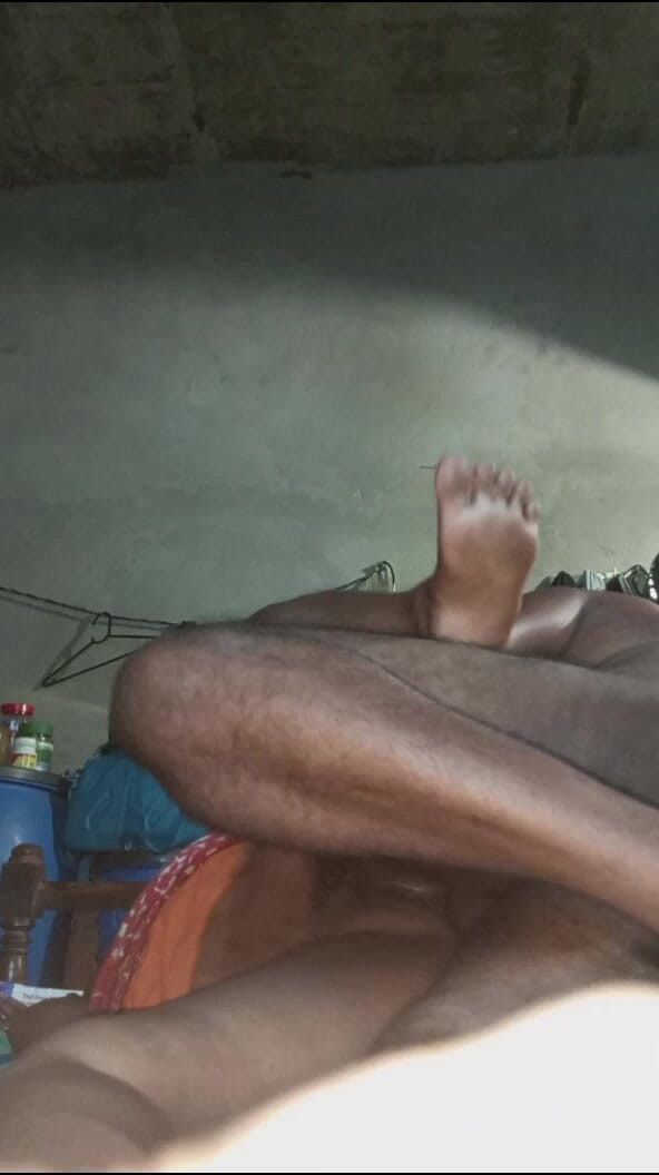 payGirl: यह मेरा अठारहवां पूरा सेक्स वीडियो है, मैंने आंटी की चूत की ट्रेन बनाई।