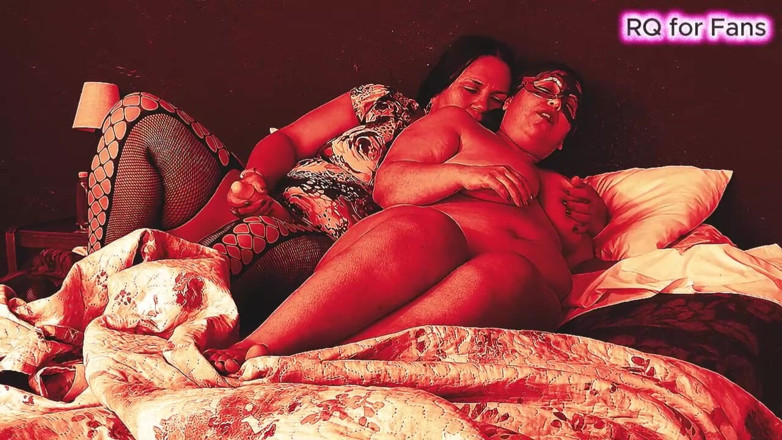 Riderqueen: Video untuk peminat, Initiasi Lesbian, Penerokaan dengan kawan