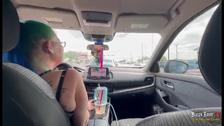 Blvck Rose TV: Cinco estrellas uber ft dominatrix nieve