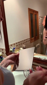 Madura morena MILF toma preñada anal con plug
