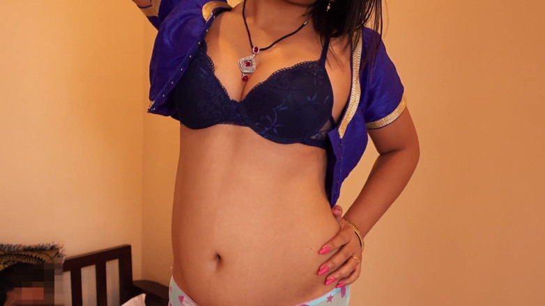 Chudasi Bhabhi: Apaixonado sexo duro com uma bela indiana com grandes seios...