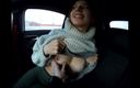 Ghomestory: Seks na pieska z laską na tylnym siedzeniu samochodu