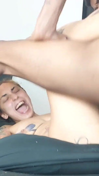 33 minutes de sodomie par une grosse bite noire avec 3 creampies anaux - chatte à 0%
