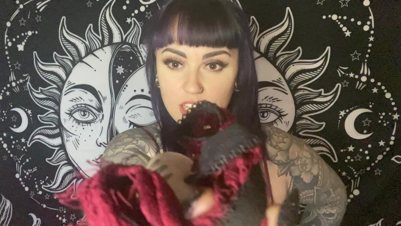 Miss Valentina: Bratty sorellastra annusando le mutandine joi