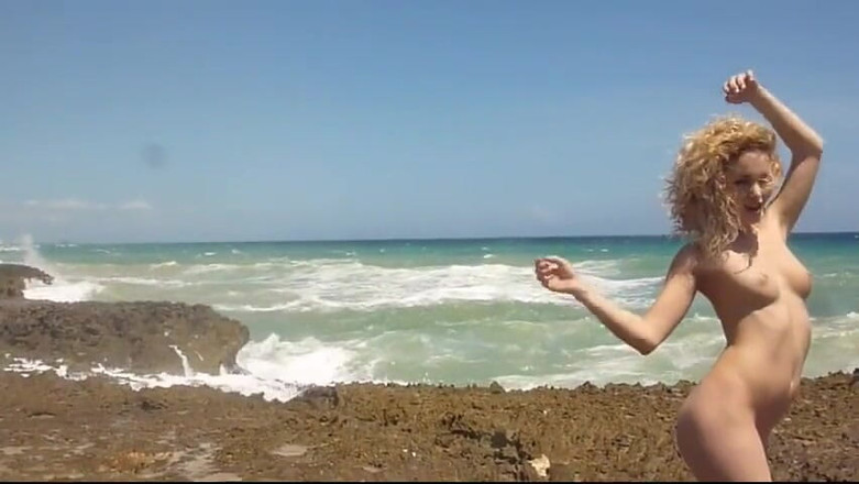 Watch4beauty: Watch4beauty size en tatlı kızları getiriyor