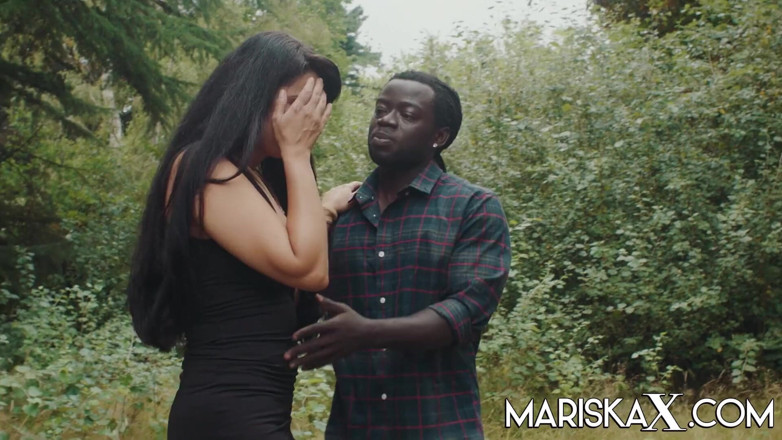 Mariska x: Mariska fucked outdoor by BBC