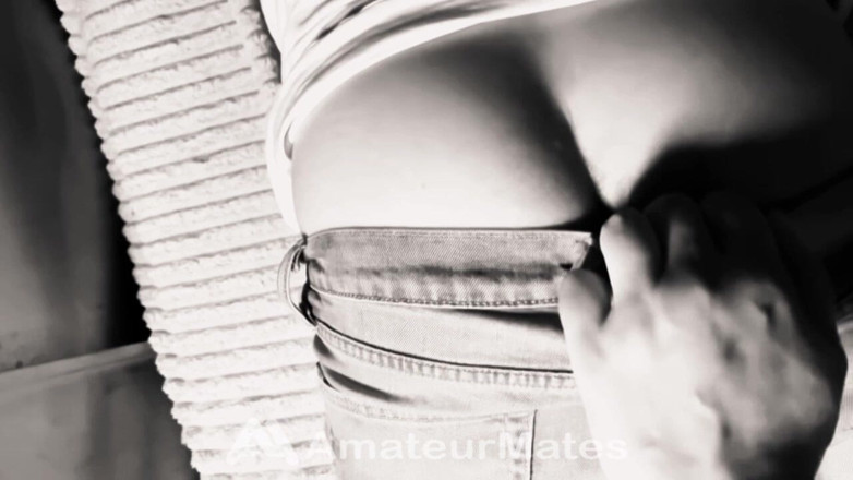 AmateurMates: Tatăl vitreg era atât de excitat încât a decis că nu...