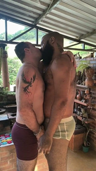 Cuerno Del Marido: Me Comí Al Bastardo Mientras Viajaba