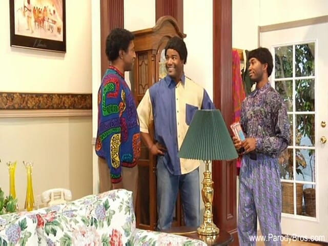 Parody Bros: kaale baal vaali kamsin ki choot ko chaata jaata hai...