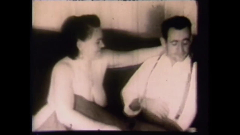 Vintage Usa: Ein Schwarzer Mann in Einem Schwarzweißfilm