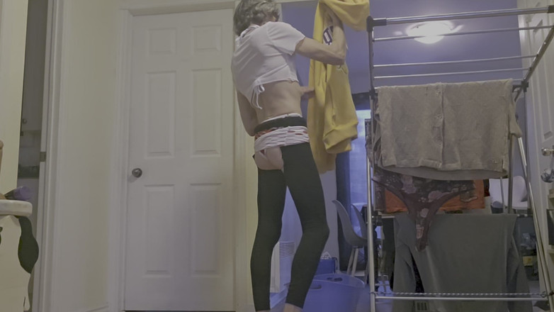 Filomena: Sexyfilomena Fa Le Faccende Di Casa E Si Diverte