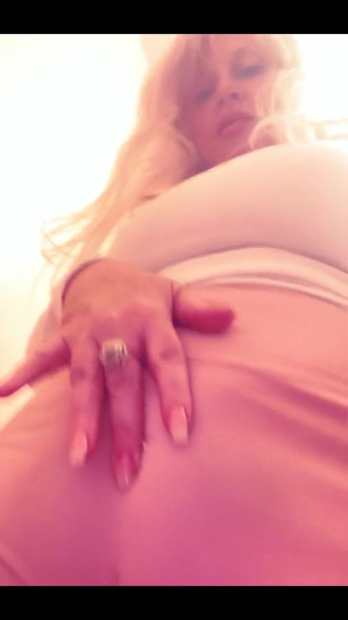 PaintedRose: Vill du ha den?