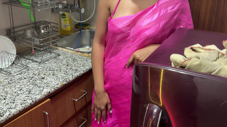 Hornycouple149: Ma belle-mère confond le mot « massage » avec le mot « sexe »....