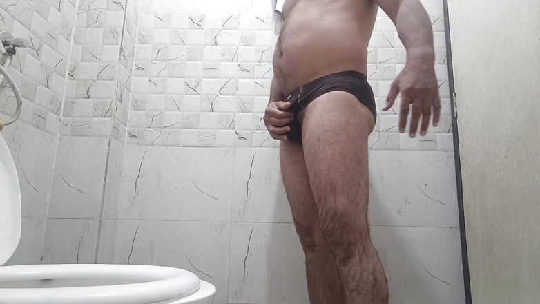 LovedSunsine1990: På söndagen blev jag helt naken på toaletten.