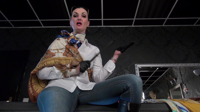 Lady Victoria Valente: 撸管指挥，快速射精的说明