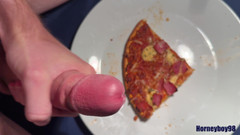 Horneyboy98: Twink vaporise sa pizza