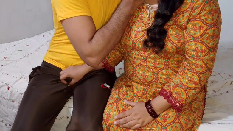 QueenbeautyQB: Соседская девушка ждала своего парня