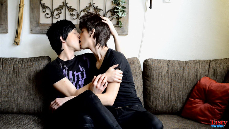 Tasty Twink: Honění, nálože mrdky s Ethan & Seth