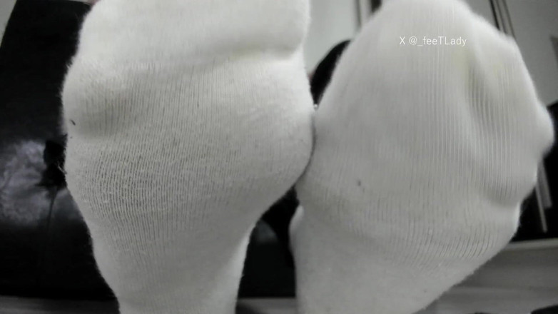 Feet lady: Yum Old Socks