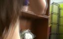 Injoy X: Mexikansk tonåring med svullna bröstvårtor suger styvfaderns kuk