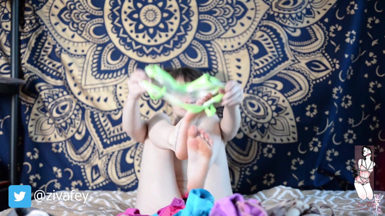 Ziva Fey: Ziva Fey - Tries On All Of Her Bras For You