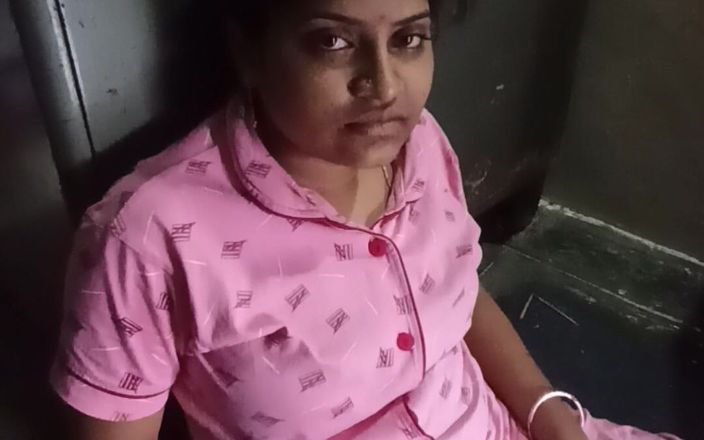 Rajismlie225: सब्जी काटना