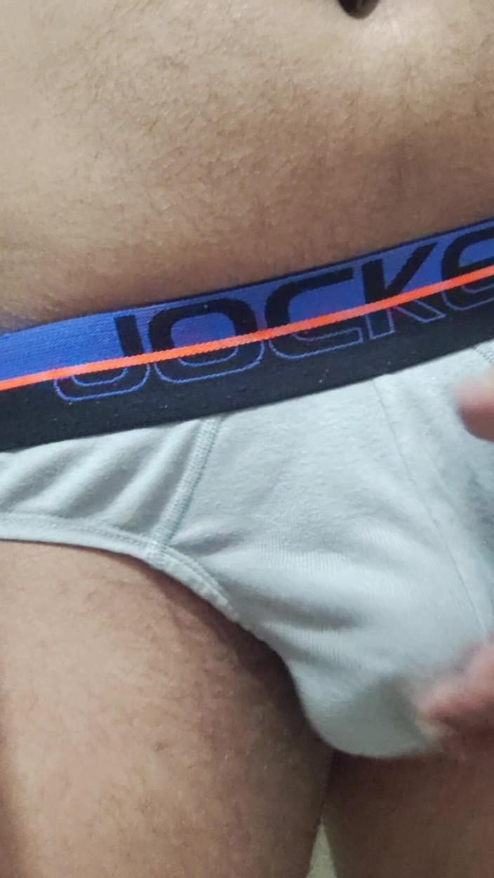 Eroticdick69: Schwanz und eier putzen