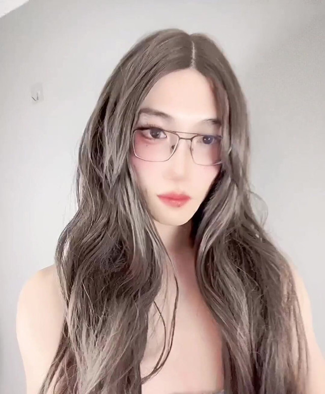 Beautiful Asian Tranny (Cd Eva)