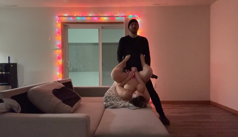 Mya Lane: Manželka zachycena na kameře, jak dostává bušení kundičky