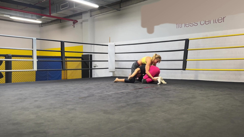 Competetive Female Wrestling with Ginger (Dina Light) Competetive Female Wrestling with Ginger (Dina Light)