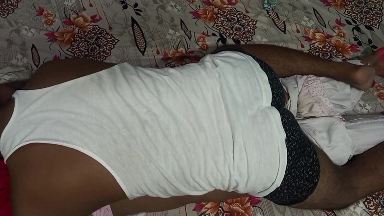 Manjushukla: Indiana menina tendo romance com seu marido