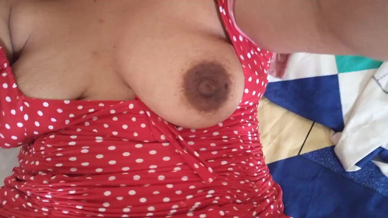 PATY PATY: 兴奋的双性恋少女想要被吮吸阴道