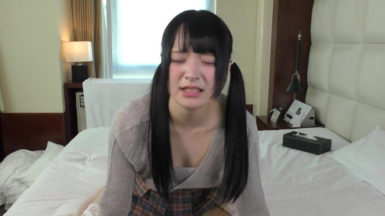 japan banana: Gadis jepang 19 tahun berambut hitam