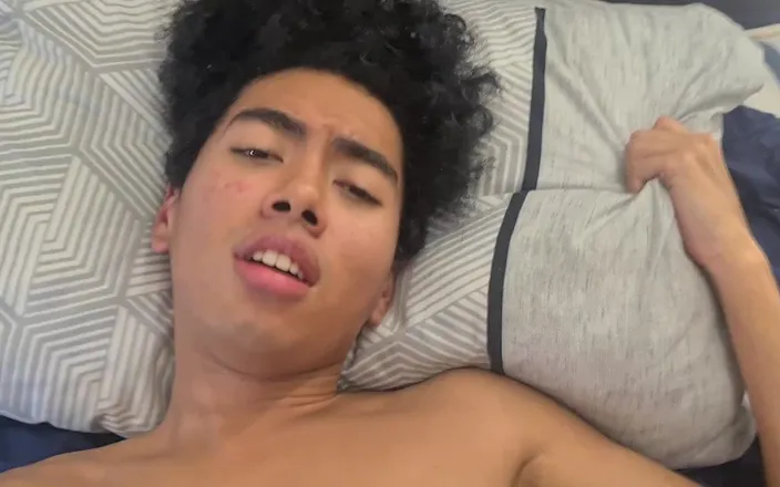 Maxence Angel: Fucking an Asian twink