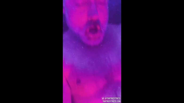 Tantric Fitness: Ayah tiri lagi asik orgasme sampai orgasme