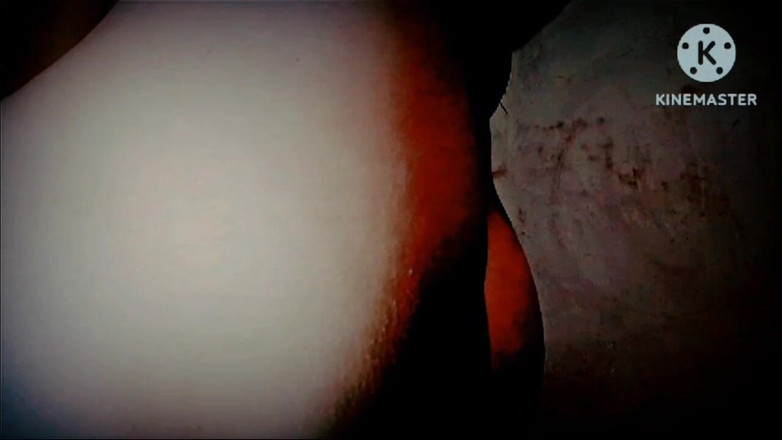 TricolorMusic3: Memek pinky yang aduhai banget dientot habis-habisan sama kontol besar...